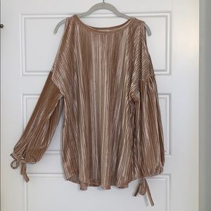 Easel Rose Velvet Long Sleeve Top